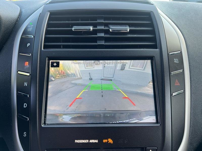 Used 2017 Lincoln MKC Select w/ Select Plus Package AWD/4WD image 16