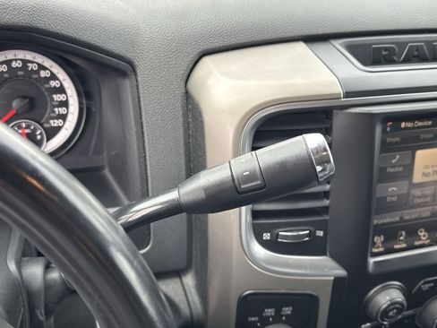 Used 2014 RAM 3500 Big Horn image 27