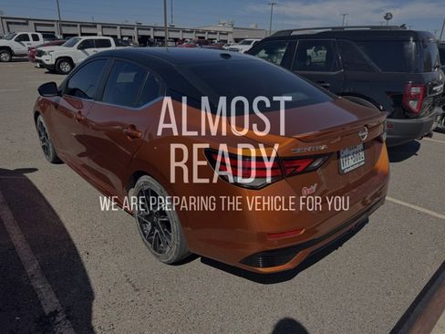 Used 2024 Nissan Sentra SR w/ SR Premium Package image 3