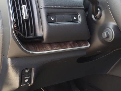 New 2026 Nissan Armada Platinum image 22