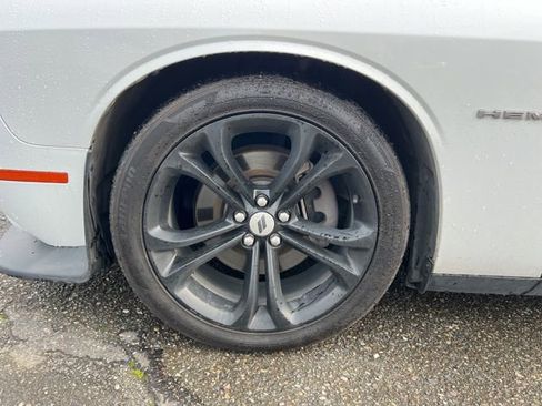 Used 2020 Dodge Challenger R/T image 11