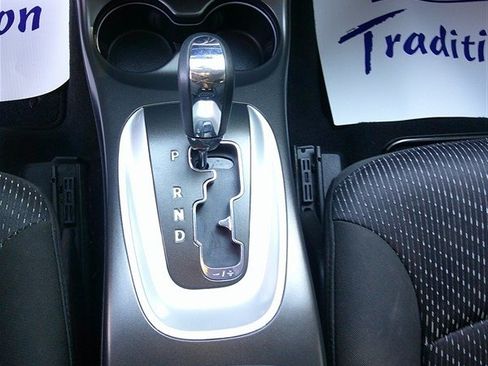 Used 2019 Dodge Journey SE w/ Connectivity Group FWD image 14