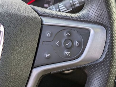 Used 2023 GMC Terrain SLE w/ Driver Convenience Package image 28