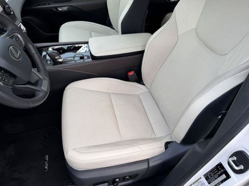 Used 2024 Lexus RX 350 FWD w/ Technology Package image 31