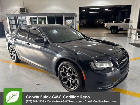 Used 2018 Chrysler 300 S AWD/4WD image 4