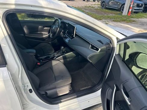 Used 2020 Toyota Corolla SE FWD image 9