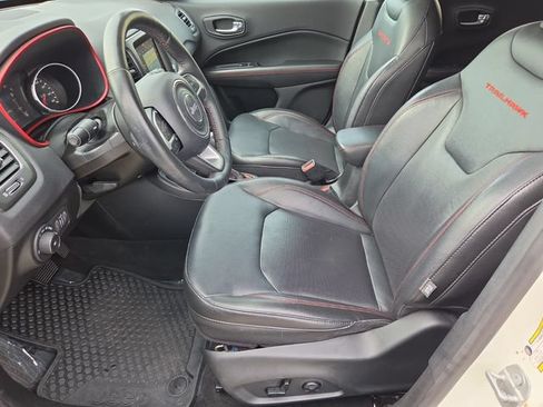 Used 2018 Jeep Compass Trailhawk w/ Leather Interior Group AWD/4WD image 10