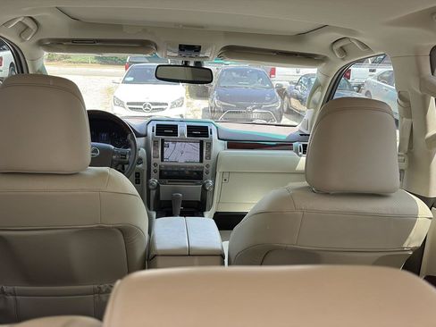 Used 2013 Lexus GX 460 w/ Comfort Plus Pkg AWD/4WD image 19