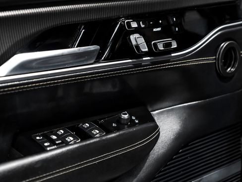 Used 2022 Jeep Grand Wagoneer Series II image 53