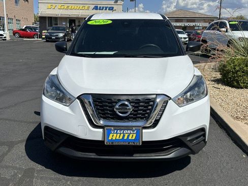 Used 2020 Nissan Kicks S FWD image 8
