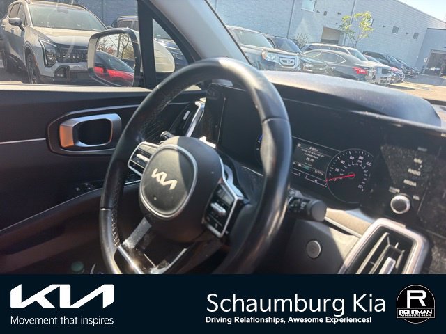 Used 2024 Kia Sorento EX AWD/4WD image 9