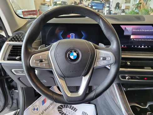 Used 2025 BMW X7 xDrive40i AWD/4WD image 22