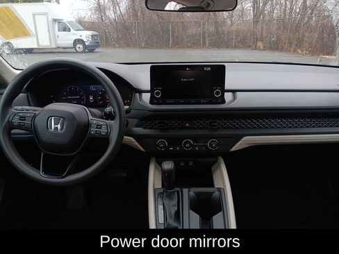 Used 2025 Honda Accord LX image 14
