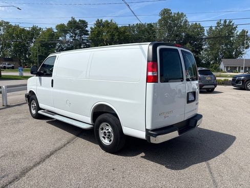 Used 2025 GMC Savana 2500 w/ Driver Convenience Package RWD image 5