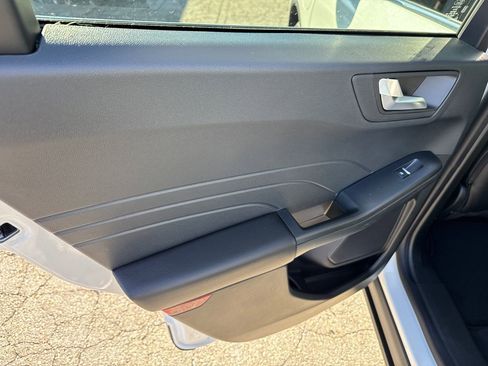 New 2026 Ford Escape PHEV image 19