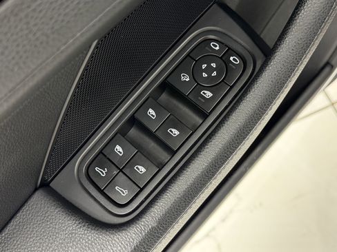 Certified 2022 Porsche Panamera 4 Platinum Edition image 27