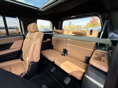 New 2026 Hyundai Santa Fe Calligraphy image 25