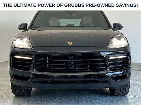 Used 2022 Porsche Cayenne AWD/4WD image 6