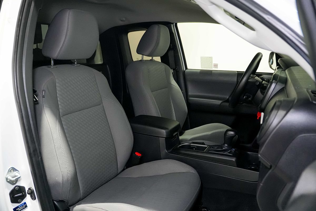 Used 2022 Toyota Tacoma SR RWD image 16