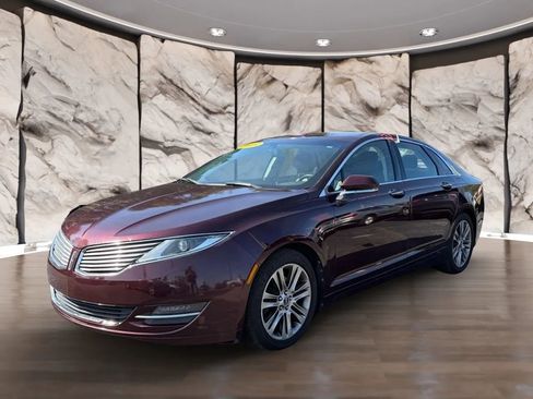 Used 2013 Lincoln MKZ Sedan 4D image 2