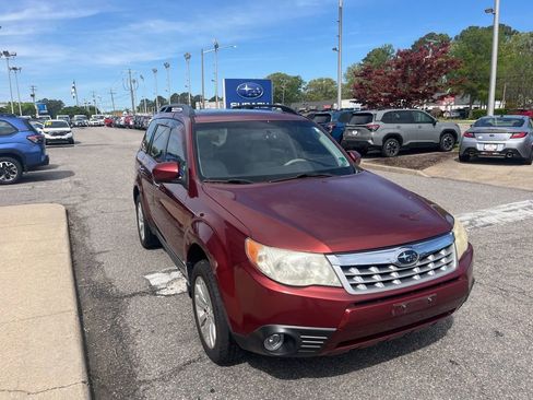 Used 2012 Subaru Forester 2.5X Premium image 2