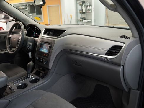 Used 2016 Chevrolet Traverse LS FWD image 37