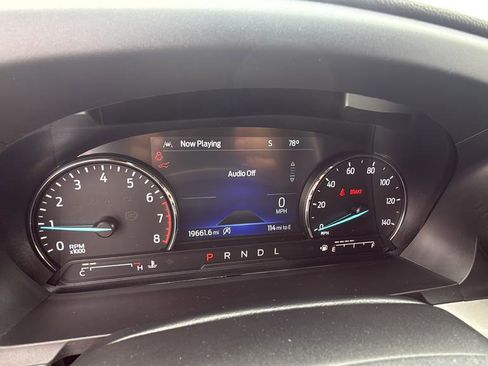 Used 2024 Ford Explorer XLT w/ Equipment Group 202A image 20