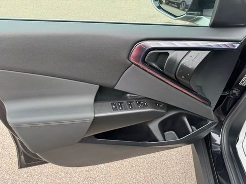 Used 2025 BMW X3 xDrive30i w/ Convenience Package image 19