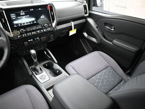 New 2026 Nissan Frontier SV w/ SV Convenience Package image 10