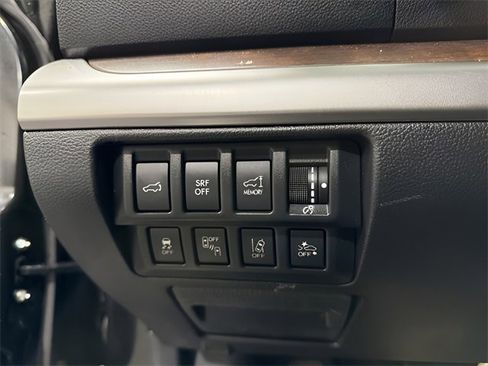 Used 2016 Subaru Outback 3.6R Limited image 16