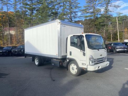 New 2024 Chevrolet Low Cab Forward 5500XD RWD image 3