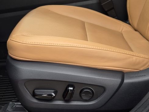 Used 2023 Lexus NX 250 image 32