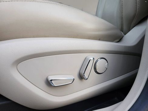 Used 2017 Lincoln MKC Select w/ Select Plus Package image 14