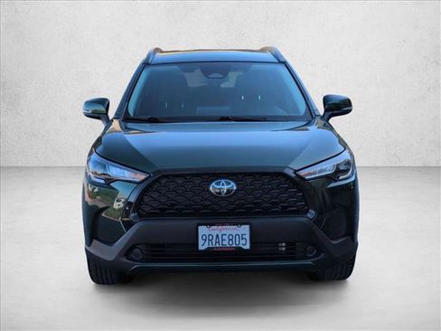 Used 2024 Toyota Corolla Cross LE AWD/4WD image 2
