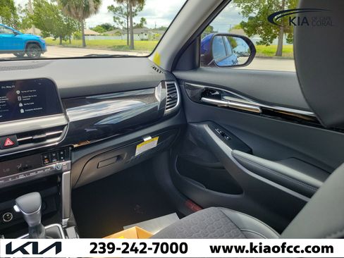 New 2026 Kia Seltos S FWD image 16