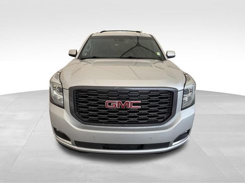 Used 2018 GMC Yukon Denali w/ Denali Ultimate Package AWD/4WD image 3
