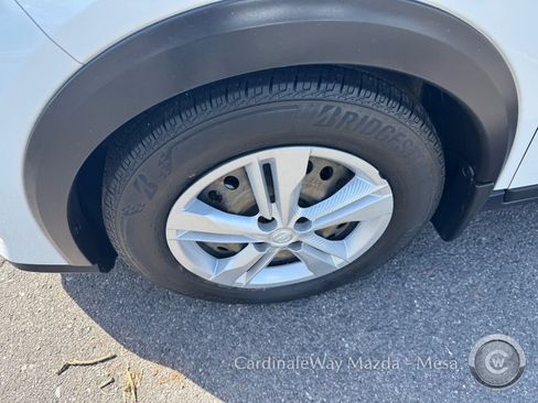 Used 2022 Nissan Kicks S FWD image 10