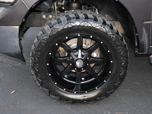 Used 2016 RAM 1500 Classic SLT image 36