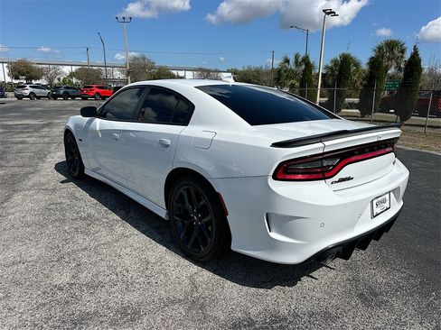 Used 2023 Dodge Charger R/T w/ Blacktop Package image 7