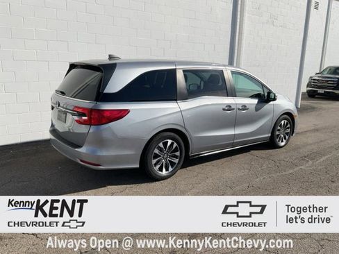 Used 2023 Honda Odyssey EX-L image 4
