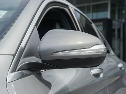 Used 2015 Mercedes-Benz C 300 4MATIC Sedan image 14