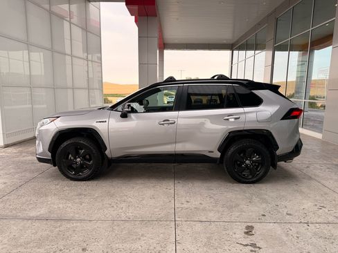 Used 2021 Toyota RAV4 XSE AWD/4WD image 5