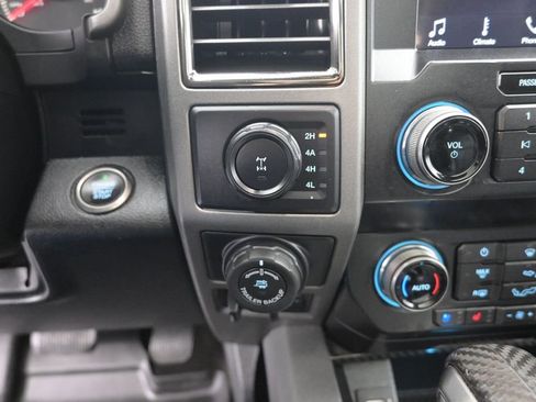 Used 2019 Ford F150 Raptor w/ Equipment Group 802A Luxury AWD/4WD image 18