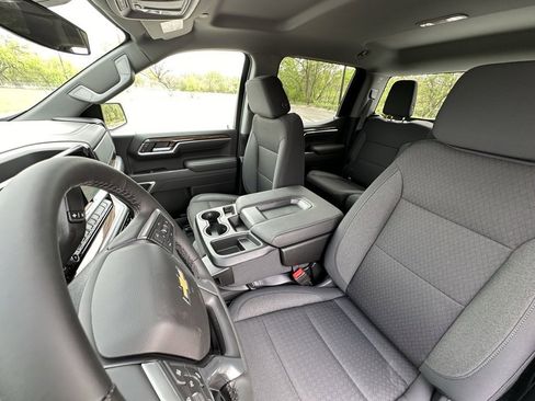 New 2025 Chevrolet Silverado 1500 LT image 16