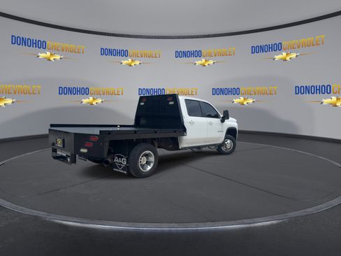 Used 2024 Chevrolet Silverado 3500 LT w/ Convenience Package AWD/4WD image 11