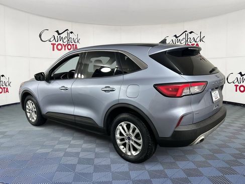 Used 2022 Ford Escape SE image 6