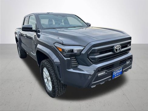 Used 2024 Toyota Tacoma SR5 image 5