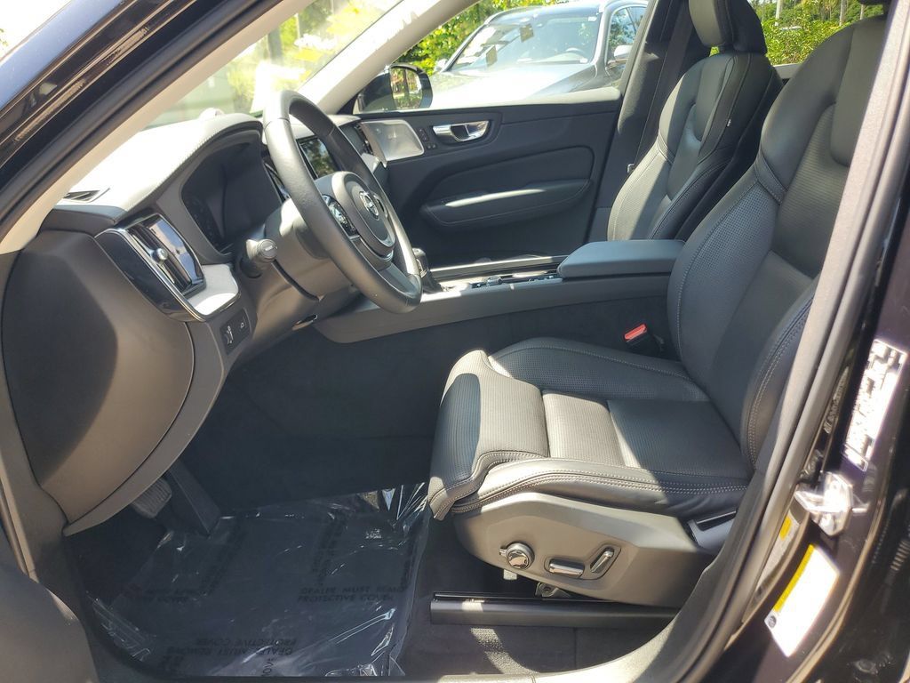 Used 2021 Volvo XC60 T6 Inscription w/ Advanced Package AWD/4WD image 16