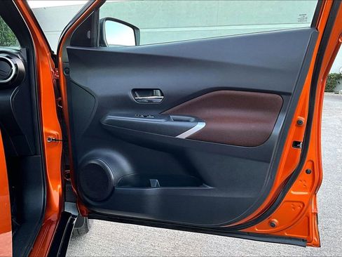 Used 2023 Nissan Kicks SR image 28