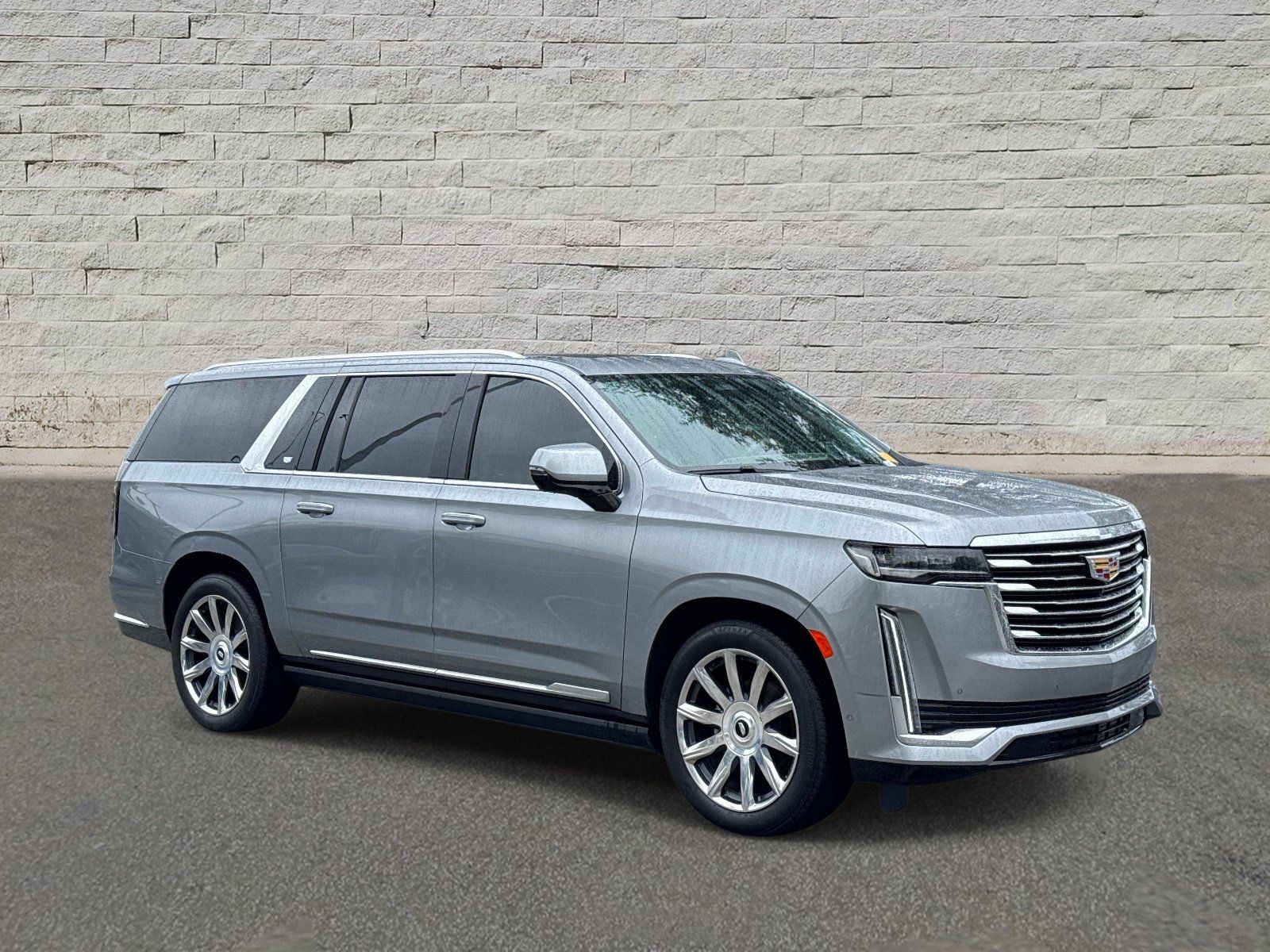 Used 2024 Cadillac Escalade ESV Premium Luxury Platinum AWD/4WD image 6